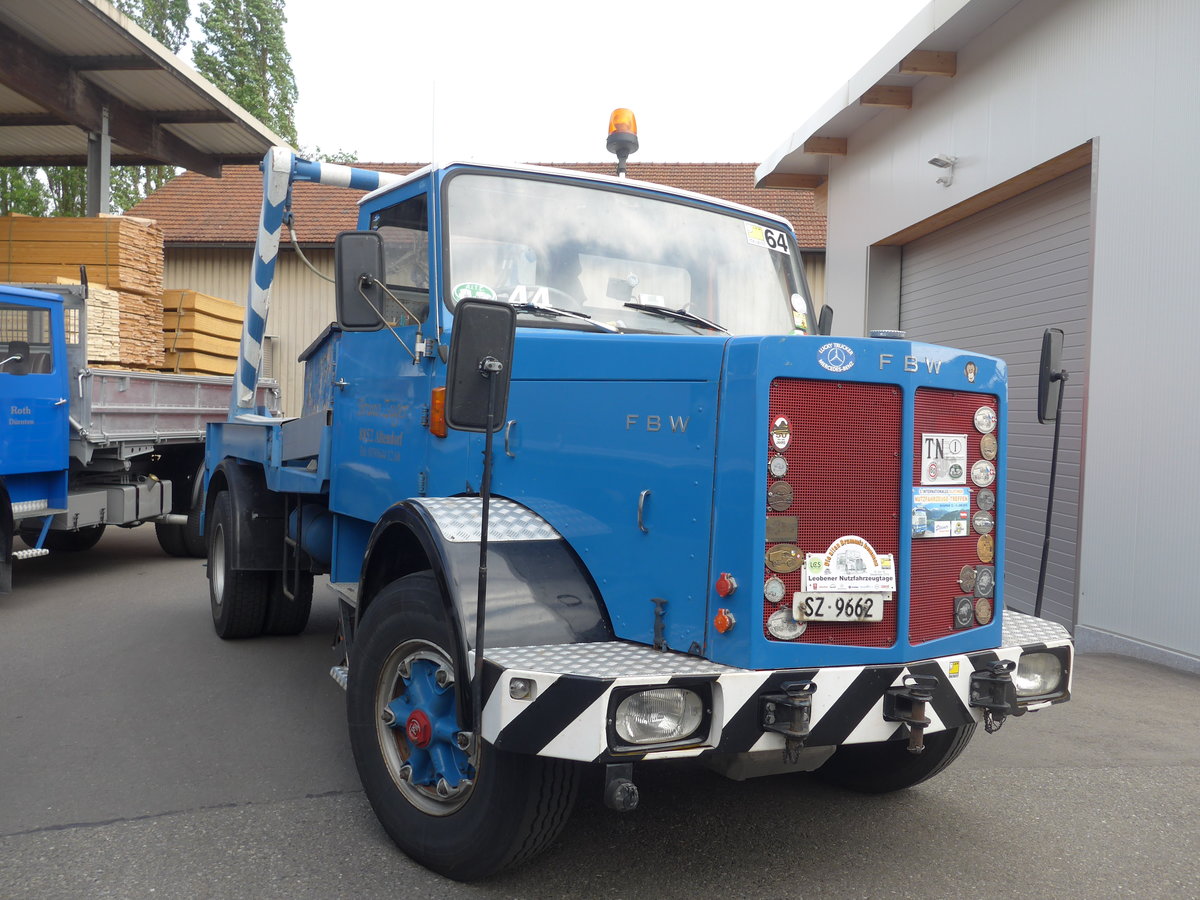 (192'341) - Zger, Altendorf - SZ 9662 - FBW am 5. Mai 2018 in Attikon, Wegmller