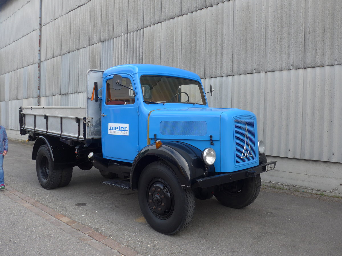 (192'385) - Meier, Flaach - ZH 394 U - Deutz am 5. Mai 2018 in Attikon, Wegmller