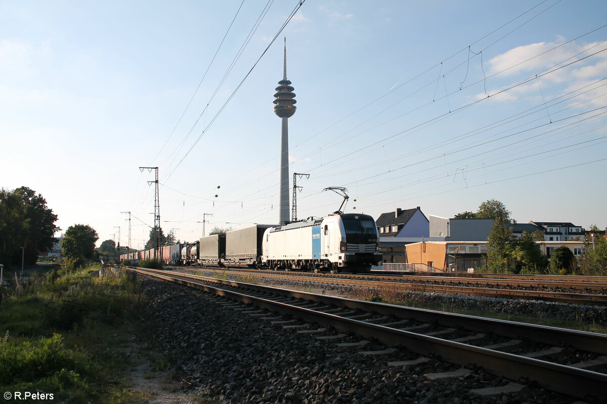 193 991 mit einem Wechselpritschen Zug in Nürnberg Hohe Marta. 26.09.23