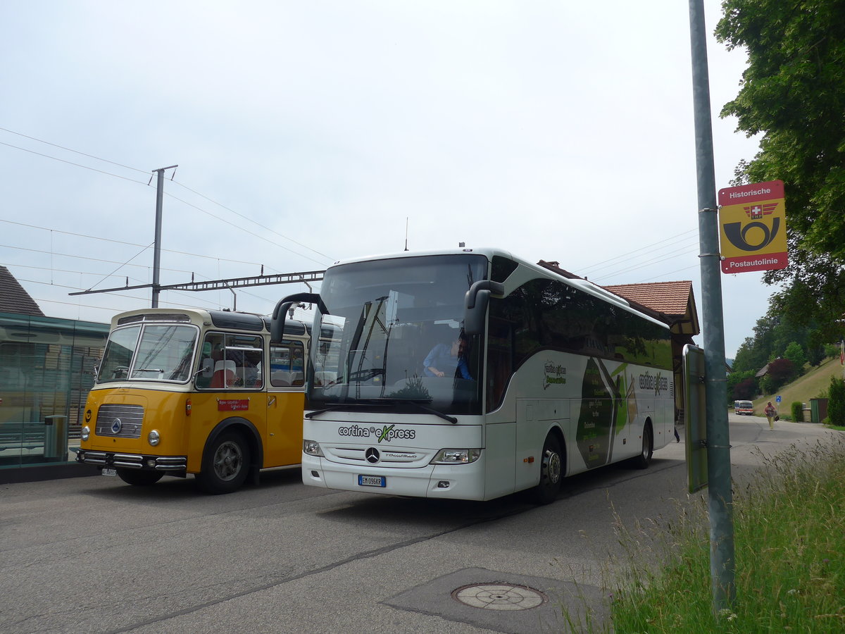 (193'678) - Aus Italien: Cortina Express, Cortina d'Ampezzo - EM-096 KR - Mercedes am 3. Juni 2018 beim Bahnhof Emmenmatt