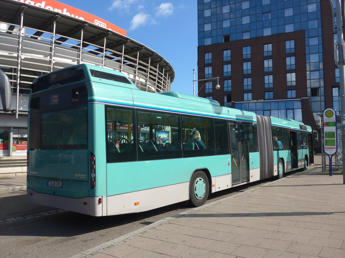 (194'129) - Weiss, Rottenburg - T-W 365 - Volvo (ex Bender, Ehringshausen) am 18. Juni 2018 beim Bahnhof Freiburg