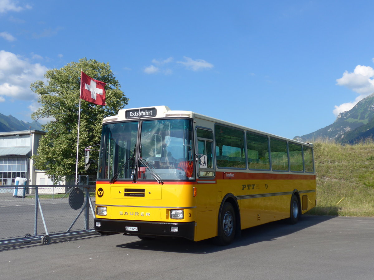 (194'290) - Kolb, Grasswil - Nr. 3/BE 93'915 - Saurer/R&J (ex Schmocker, Stechelberg Nr. 3; ex Nr. 1; ex Gertsch, Stechelberg Nr. 1) am 23. Juni 2018 in Interlaken, Flugplatz