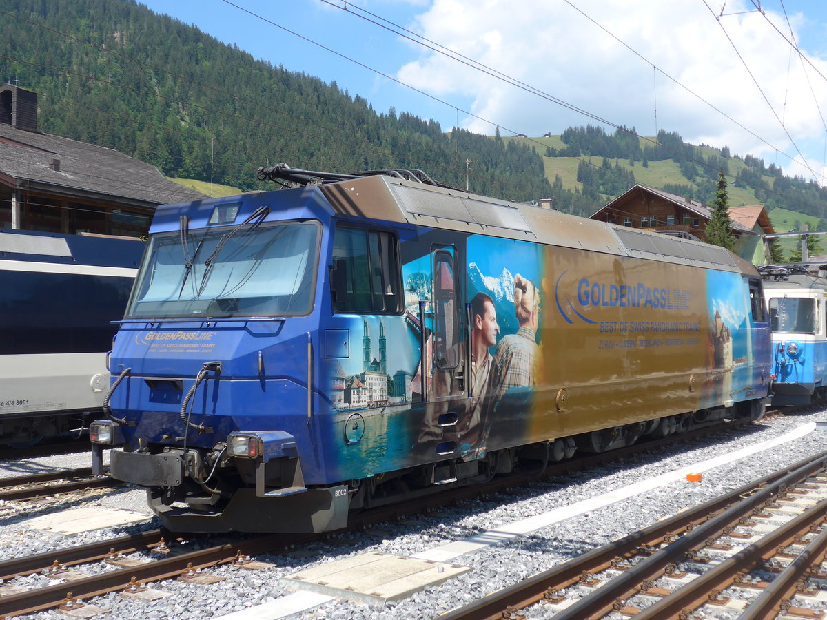 (194'685) - MOB-Lokomotive - Nr. 8002 - am 9. Juli 2018 im Bahnhof Zweisimmen