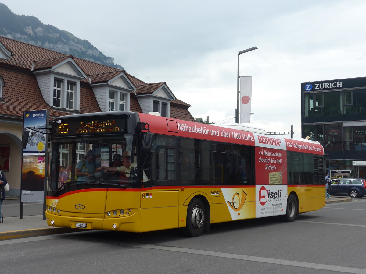 (194'960) - PostAuto Bern - BE 610'535 - Solaris am 21. Juli 2018 beim Bahnhof Interlaken Ost