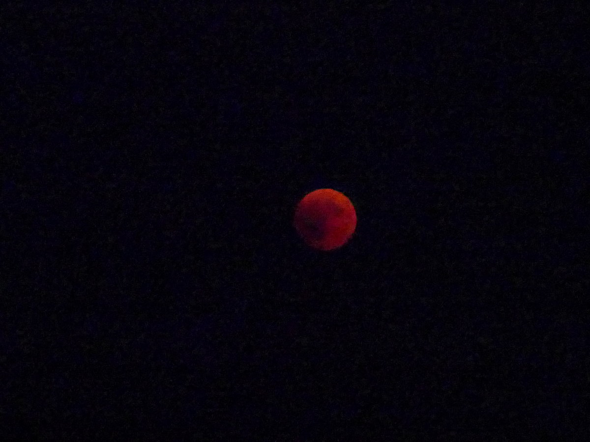 (195'205) - Die Mondfinsternis am 27. Juli 2018 von Thun-Lerchenfeld aus