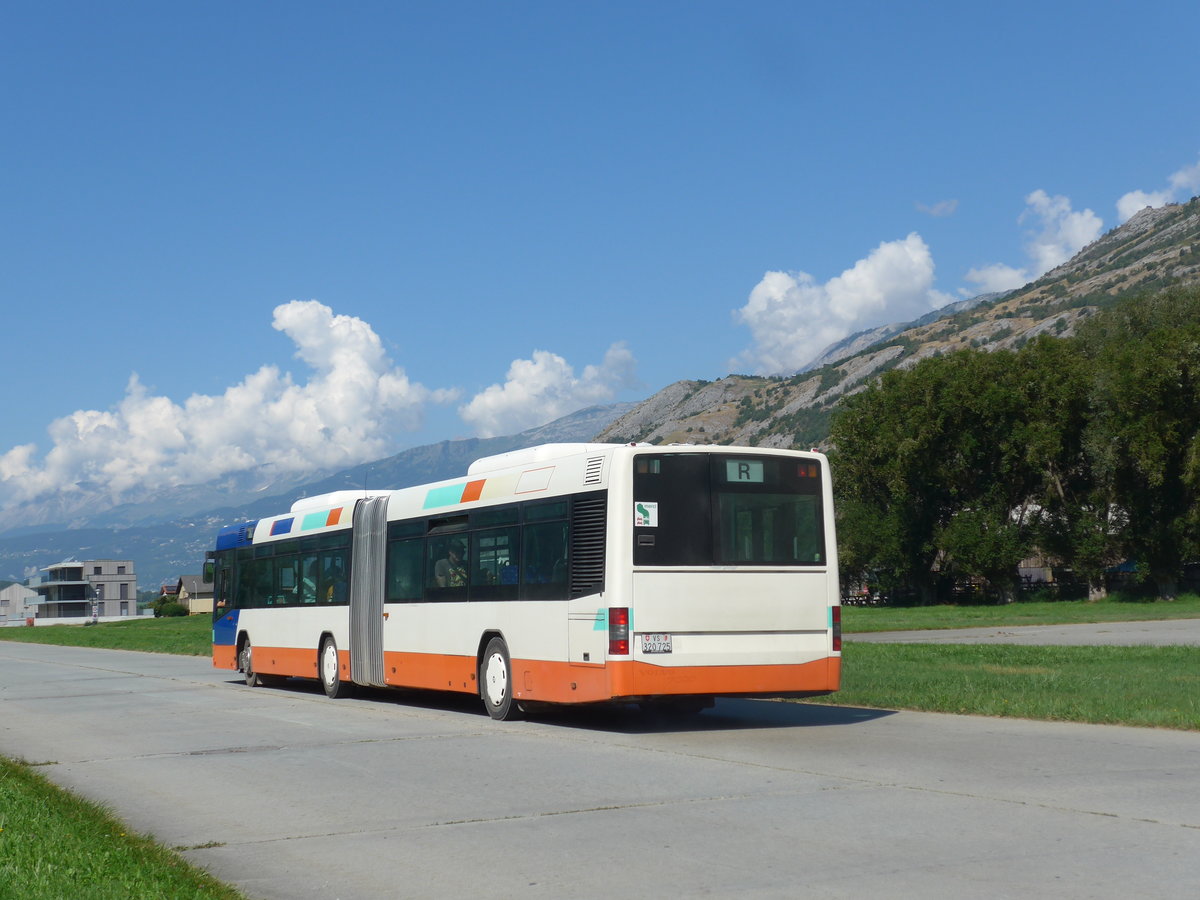 (196'028) - Ruffiner, Turtmann - VS 320'725 - Volvo (ex Globe-Limo, Genve Nr. 354; ex TPG Genve Nr. 354) am 19. August 2018 in Turtmann, Flugplatz