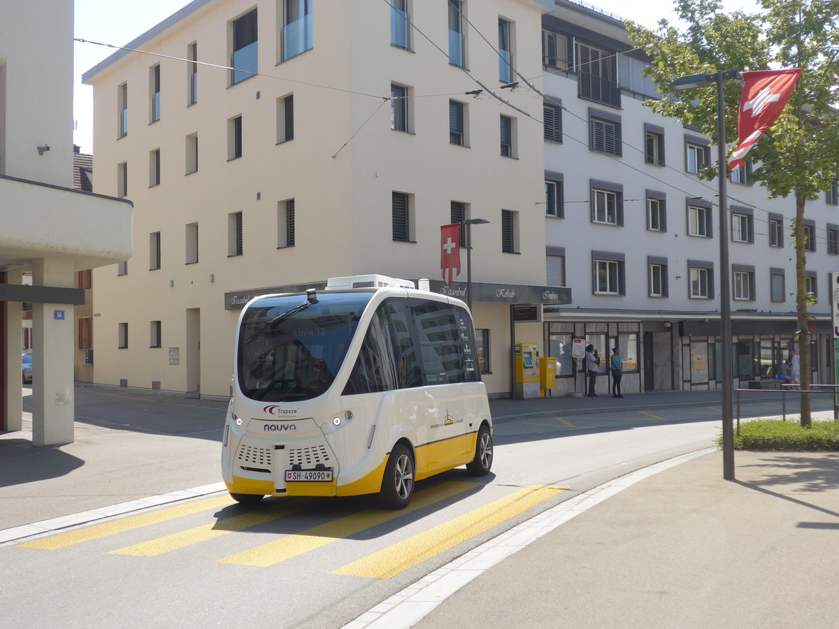 (196'119) - VBSH Schaffhausen - SH 49'090 - Navya am 20. August 2018 in Neuhausen, Zentrum