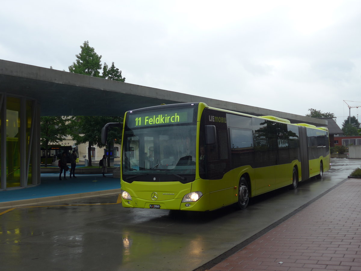 (196'306) - LBA Vaduz - Nr. 60/FL 39'860 - Mercedes am 1. September 2018 beim Bahnhof Schaan