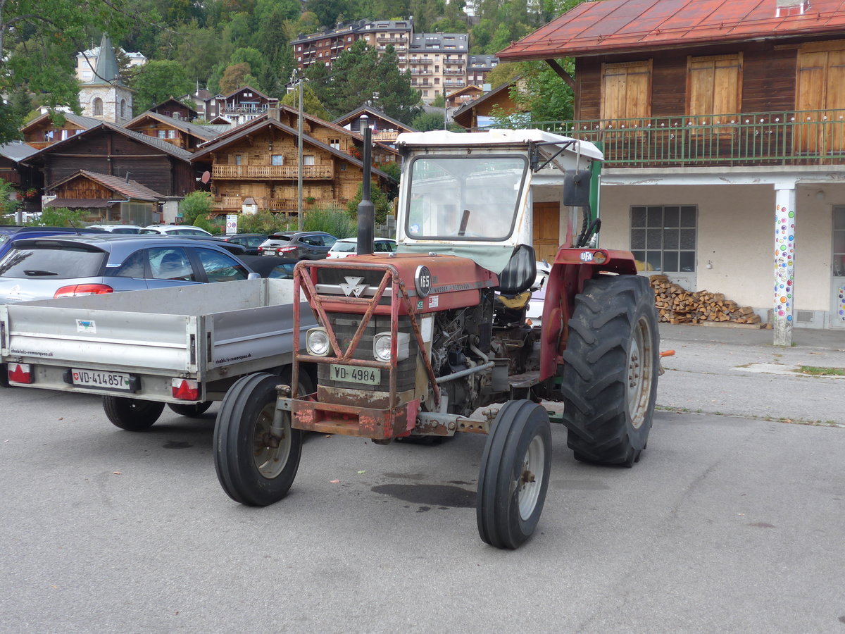 (197'932) - Massey-Ferguson - VD 4984 - am 23. September 2018 in Leysin
