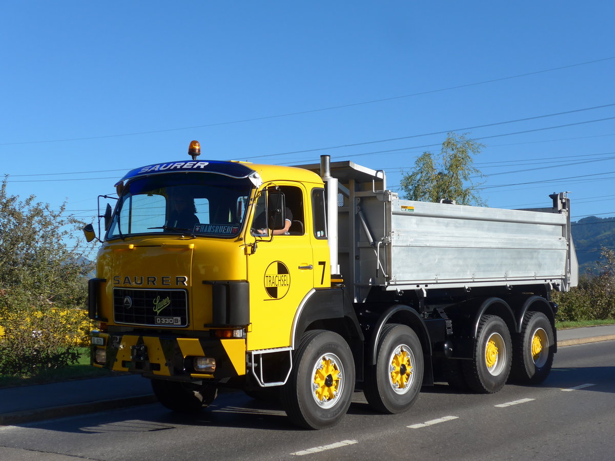 (198'142) - Trachsel - Nr. 7/GL 8470 - Saurer am 13. Oktober 2018 in Bilten, Schniserstrasse