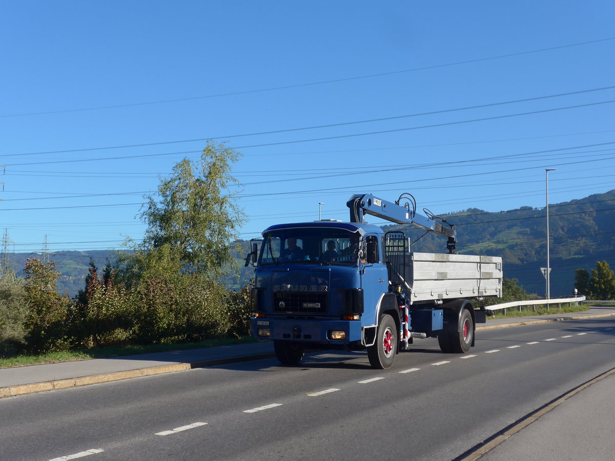 (198'157) - Saurer - SZ 200'044 - am 13. Oktober 2018 in Bilten, Schniserstrasse