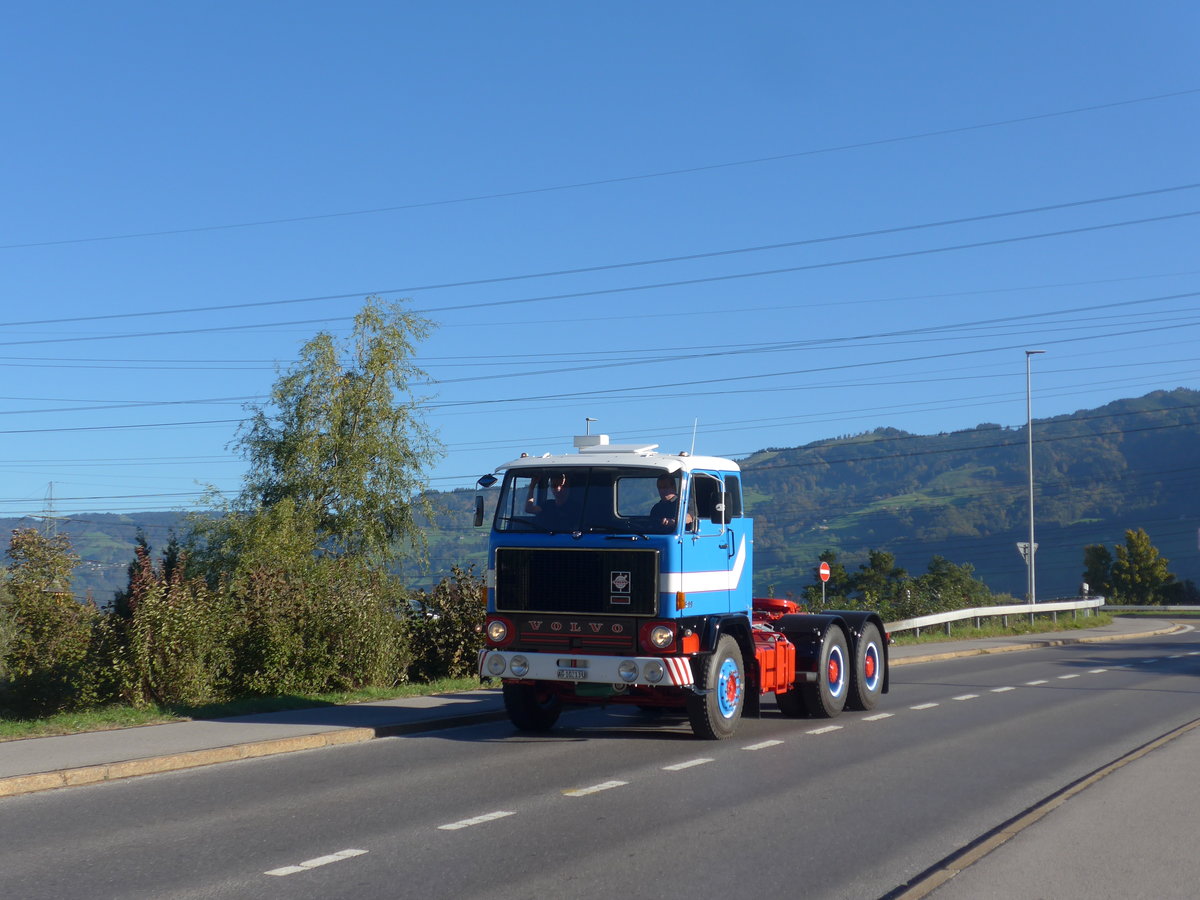 (198'158) - Volvo - AG 10'213 U - am 13. Oktober 2018 in Bilten, Schniserstrasse
