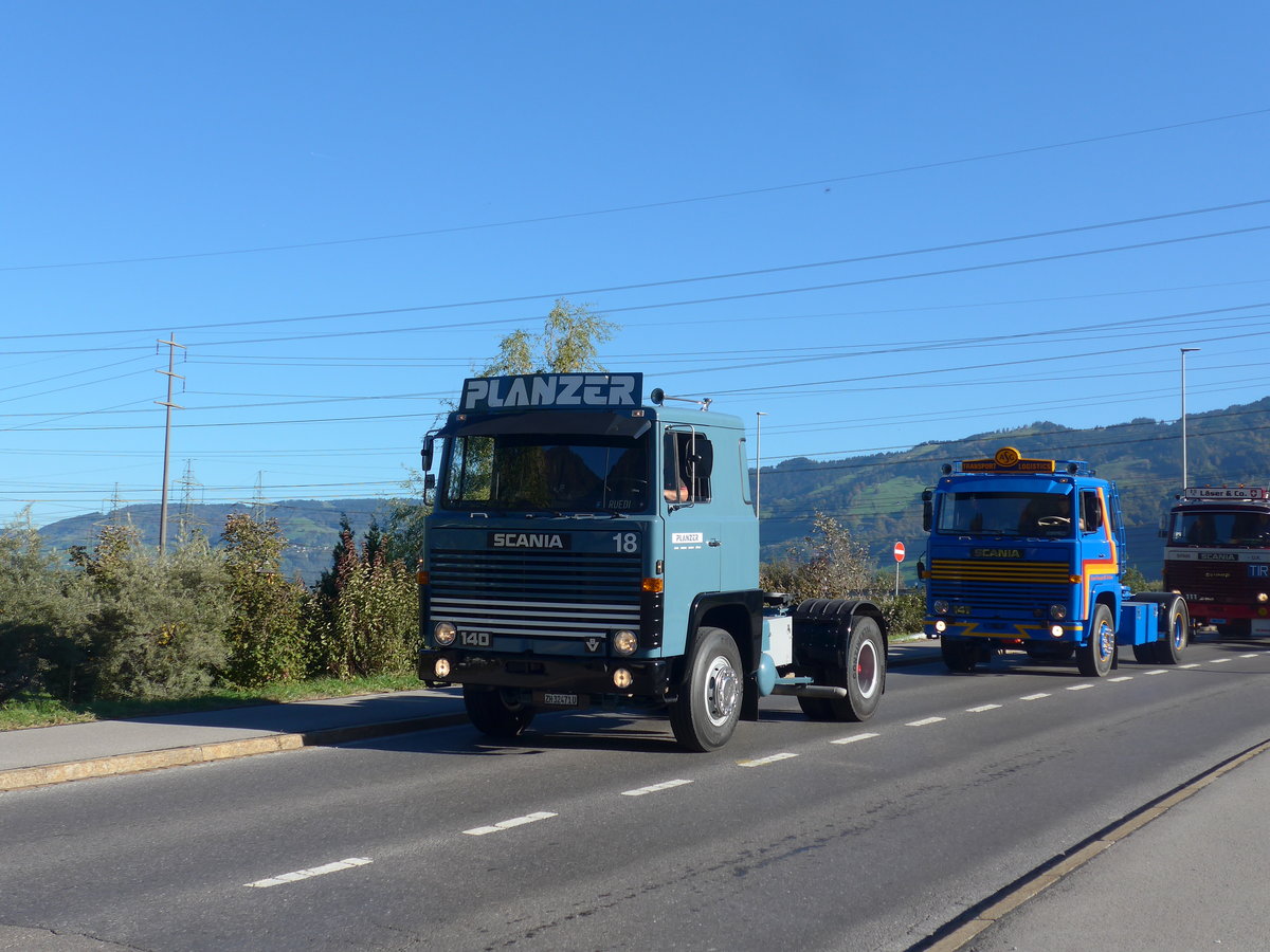 (198'171) - Planzer, Dietikon - Nr. 18/ZH 32'471 U - Volvo am 13. Oktober 2018 in Bilten, Schniserstrasse