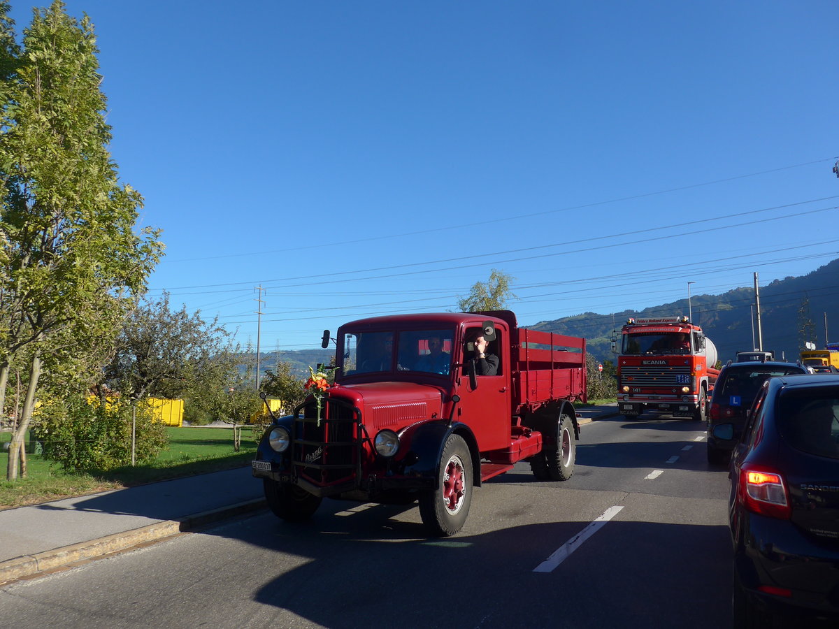 (198'210) - Berna - SZ 200'017 - am 13. Oktober 2018 in Bilten, Schniserstrasse