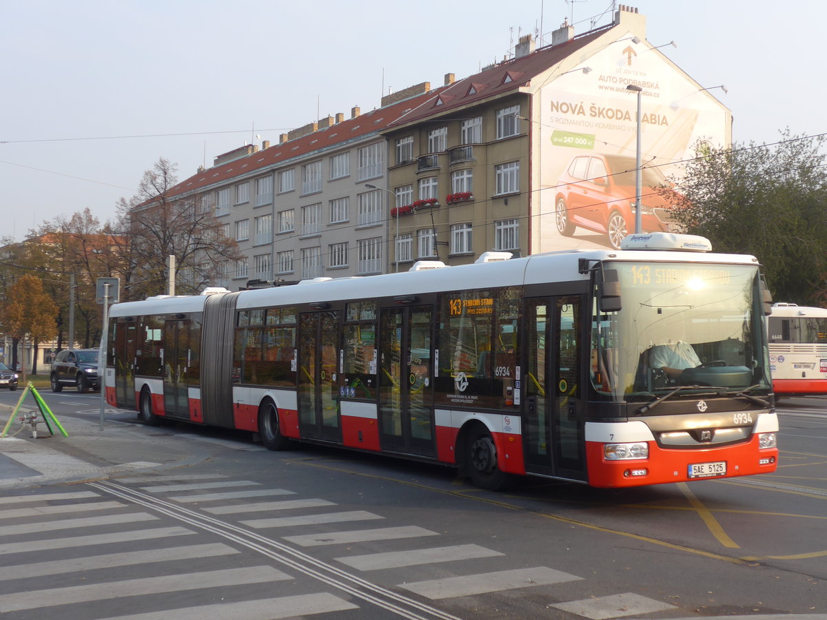 (198'482) - DPP Praha - Nr. 6934/5AE 5125 - SOR am 19. Oktober 2018 in Praha, Dejvick