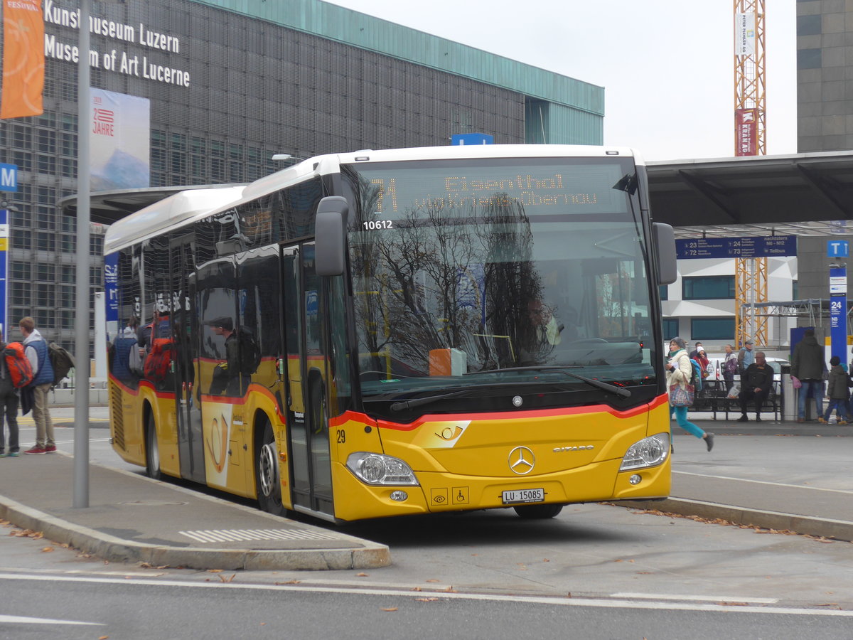 (199'384) - Bucheli, Kriens - Nr. 29/LU 15'085 - Mercedes am 18. November 2018 beim Bahnhof Luzern