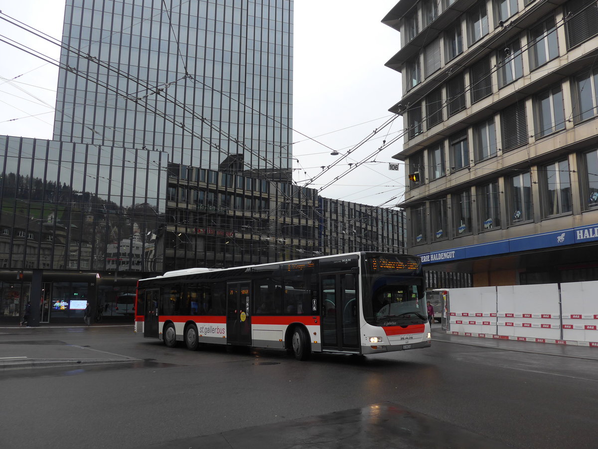 (199'493) - St. Gallerbus, St. Gallen - Nr. 224/SG 198'224 - MAN am 24. November 2018 beim Bahnhof St. Gallen