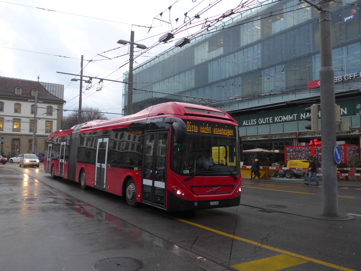 (199'935) - Bernmobil, Bern - Nr. 884/BE 832'884 - Volvo am 10. Dezember 2018 beim Bahnhof Bern