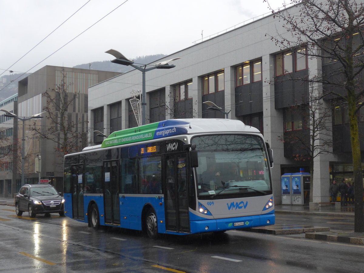 (200'014) - VMCV Clarens - Nr. 409/VD 144'814 - Van Hool (ex Nr. 109) am 17. Dezember 2018 beim Bahnhof Vevey