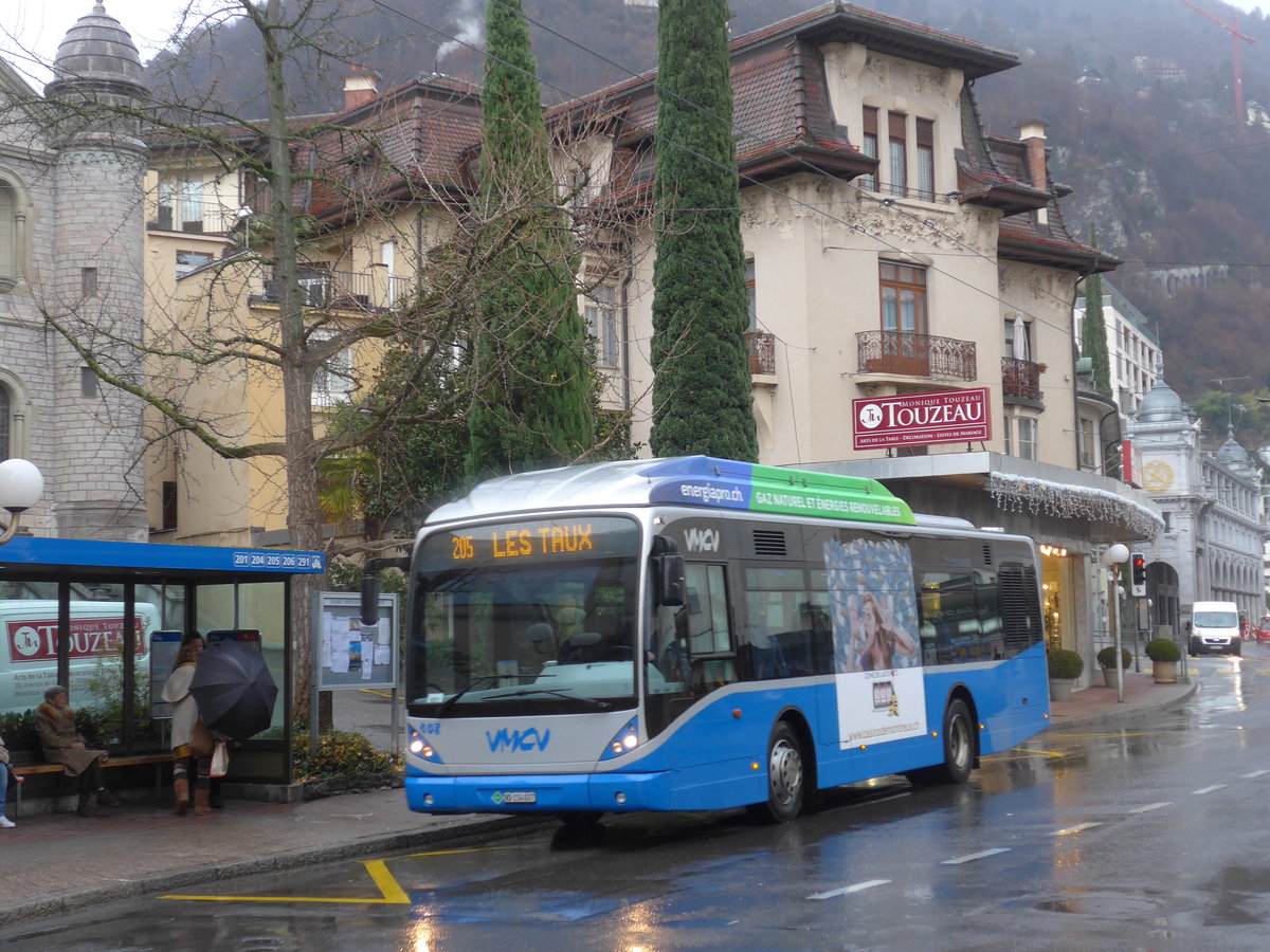 (200'017) - VMCV Clarens - Nr. 408/VD 114'037 - Van Hool (ex Nr. 108) am 17. Dezember 2018 in Montreux, Casino