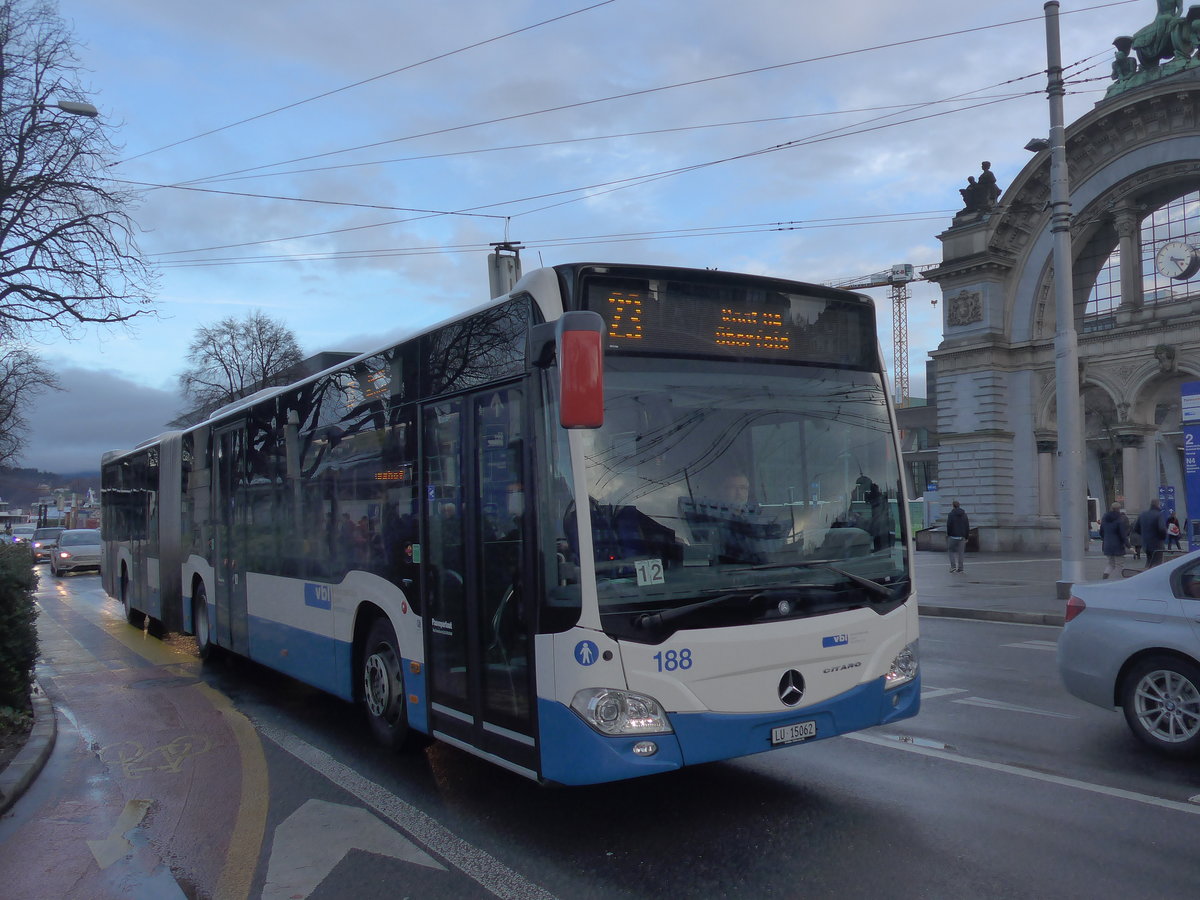 (200'166) - VBL Luzern - Nr. 188/LU 15'062 - Mercedes am 24. Dezember 2018 beim Bahnhof Luzern