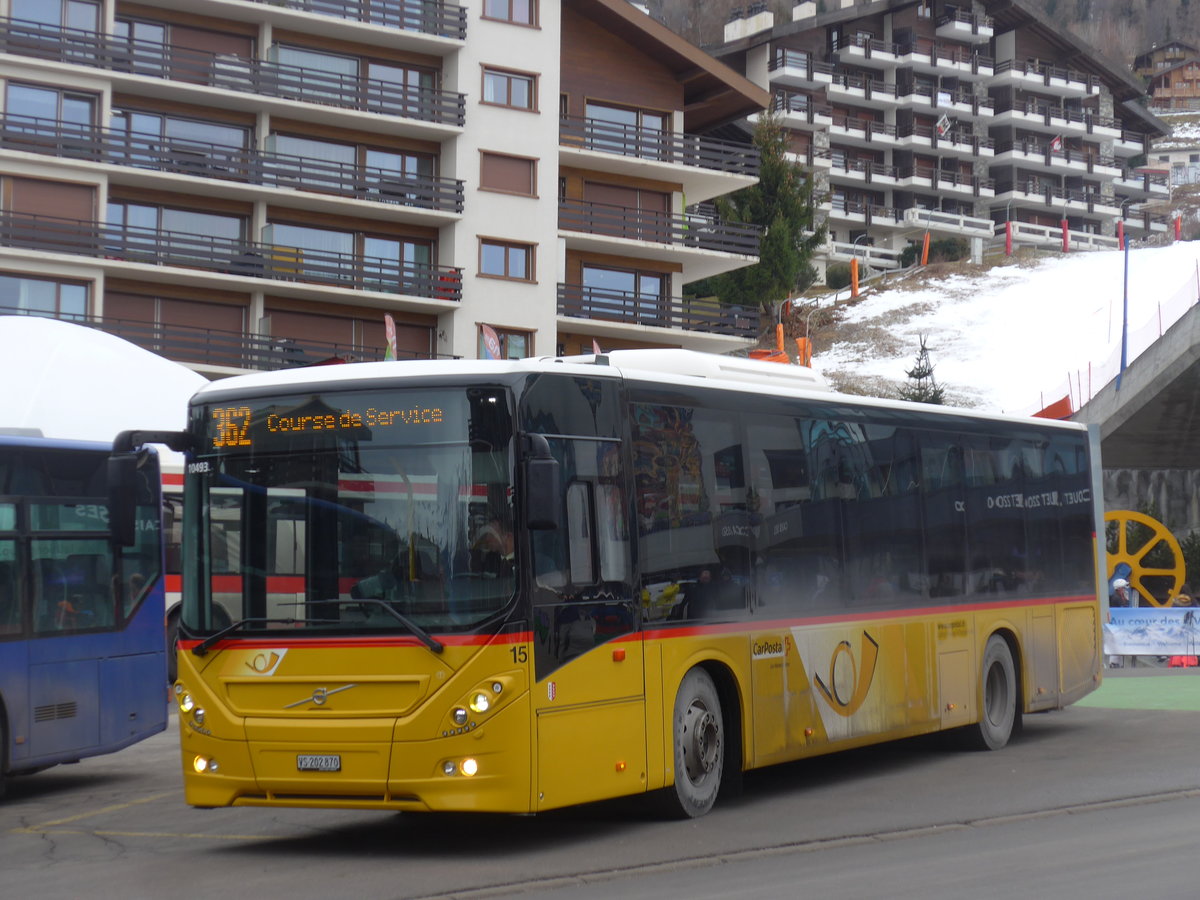 (200'342) - Lathion, Sion - Nr. 15/VS 202'870 - Volvo am 30. Dezember 2018 in Haute-Nendaz, Tlcabine