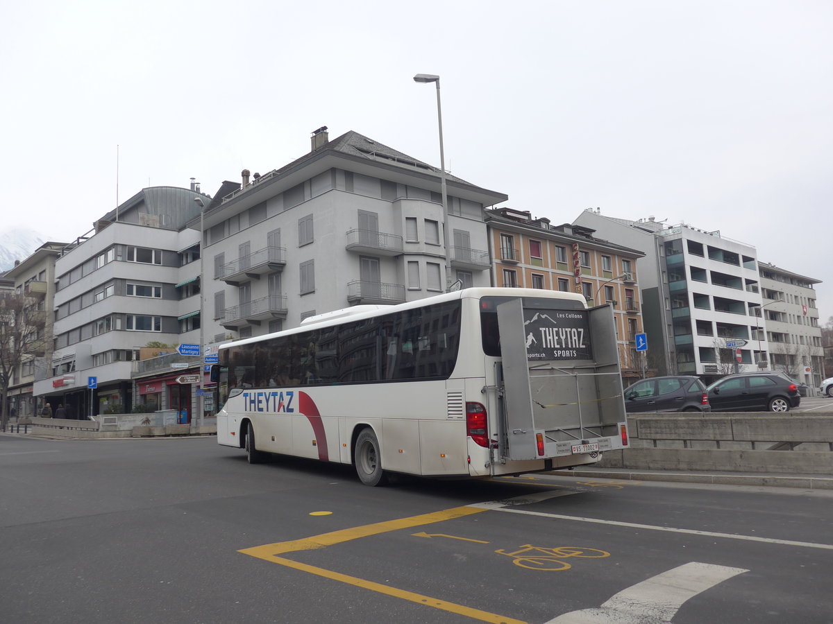 (200'376) - Theytaz, Sion - VS 11'002 - Setra am 30. Dezember 2018 beim Bahnhof Sion