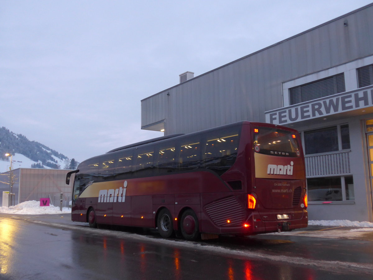 (200'695) - Marti, Kallnach - Nr. 5/BE 572'205 - Setra am 12. Januar 2019 beim Bahnhof Frutigen