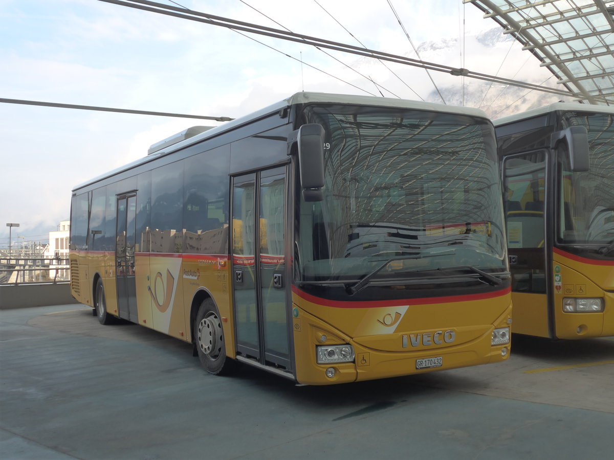 (201'814) - PostAuto Graubnden - GR 170'432 - Iveco am 2. Mrz 2019 in Chur, Postautostation