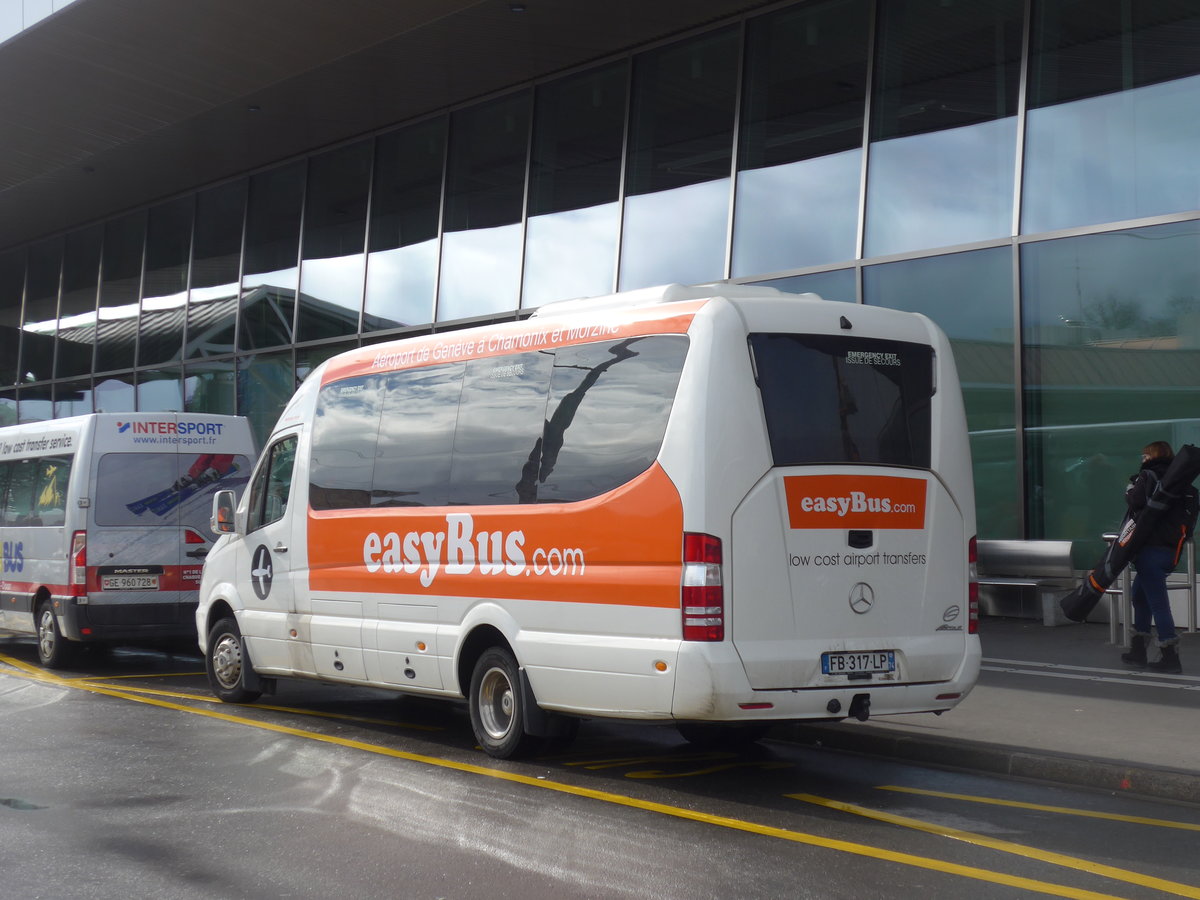 (202'283) - Aus Frankreich: EasyBus - FB 317 LP - Mercedes am 11. Mrz 2019 in Genve, Aroport