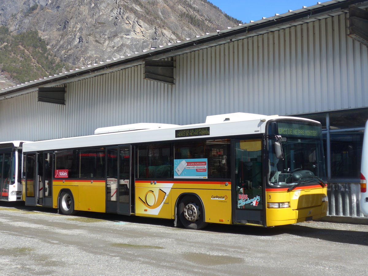 (202'389) - PostAuto Wallis - Nr. 3 - Volvo/Hess (ex PostAuto Bern Nr. 512; ex P 25'678) am 16. Mrz 2019 in Leytron, Garage Buchard