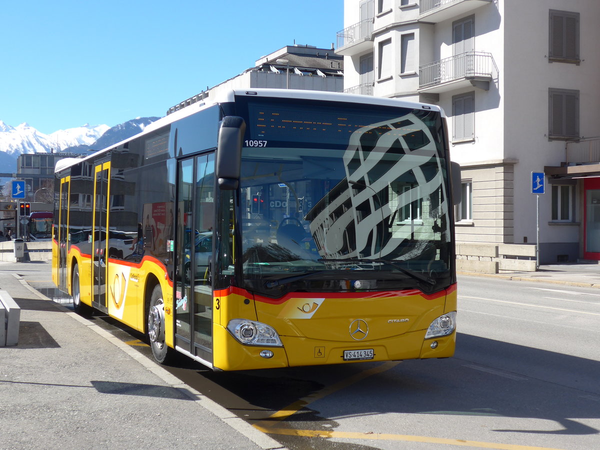 (202'412) - PostAuto Wallis - Nr. 3/VS 414'345 - Mercedes am 16. Mrz 2019 beim Bahnhof Sion