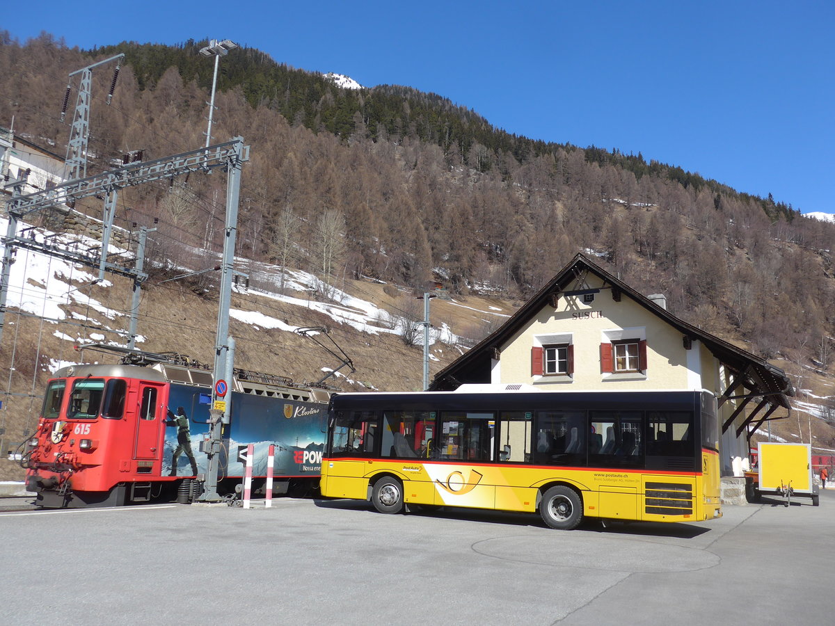 (202'606) - PostAuto Graubnden (Sulzberger) - GR 179'220 - Solaris am 20. Mrz 2019 beim Bahnhof Susch