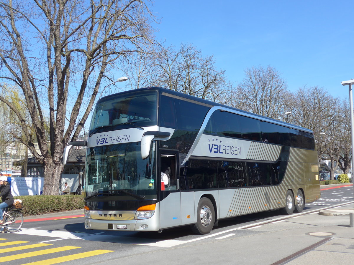 (202'853) - VBL Luzern - Nr. 805/LU 15'095 - Setra am 22. Mrz 2019 beim Bahnhof Luzern