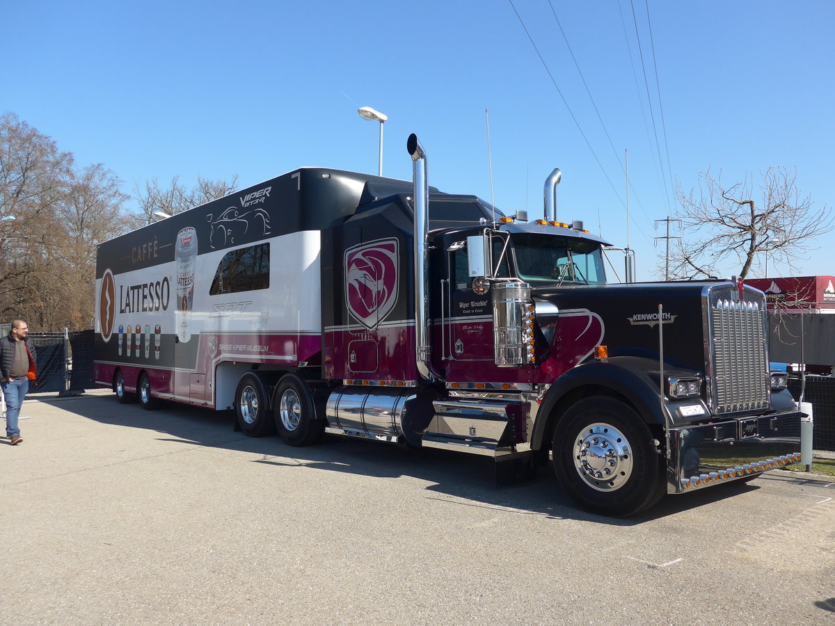 (203'131) - Kenworth am 24. Mrz 2019 in Granges-Paccot, Forum-Fribourg