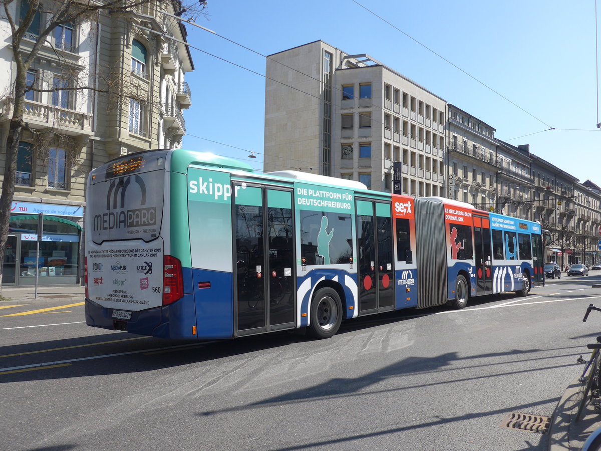 (203'242) - TPF Fribourg - Nr. 560/FR 300'441 - Mercedes am 24. Mrz 2019 beim Bahnhof Fribourg