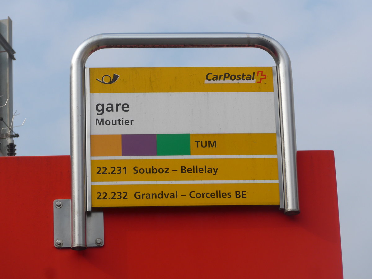 (203'573) - PostAuto-Haltestelle - Moutier, gare - am 13. April 2019