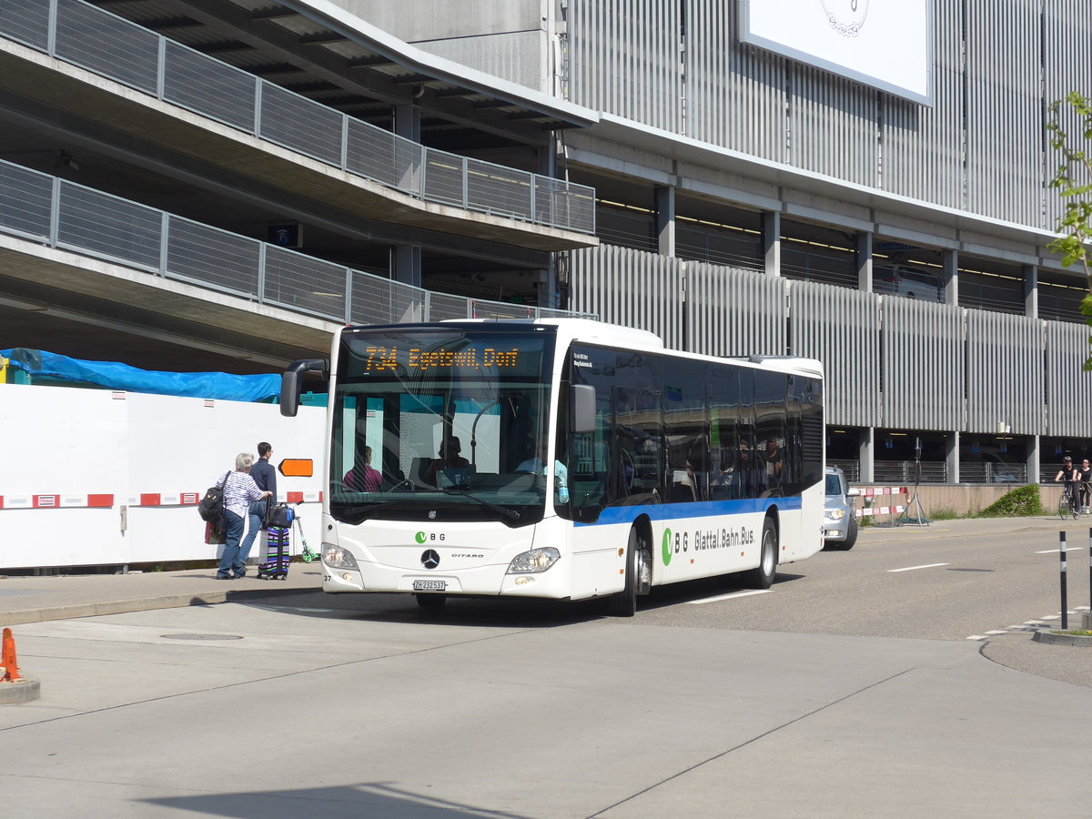 (203'820) - Maag, Kloten - Nr. 37/ZH 232'537 - Mercedes am 19. April 2019 in Zrich, Flughafen