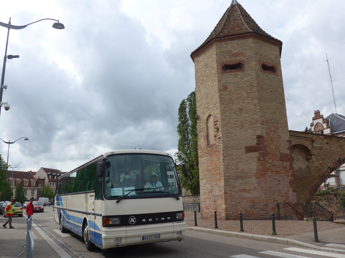 (204'039) - AAF Wissembourg - EG 211 XG - Setra am 26. April 2019 in Haguenau, Parkplatz