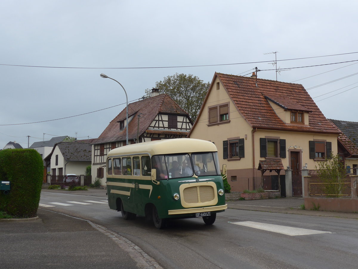 (204'202) - Buchet, Charlieu - EF 449 LY - Renault am 27. April 2019 in Stundwiller, Rue Principale