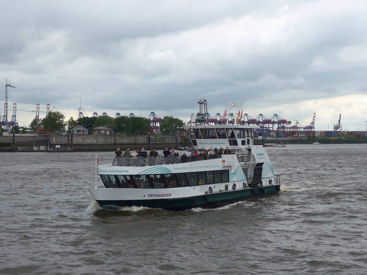 (204'770) - 830. Hafengeburtstag mit Schiffsparade am 10. Mai 2019 auf der Elbe in Hamburg