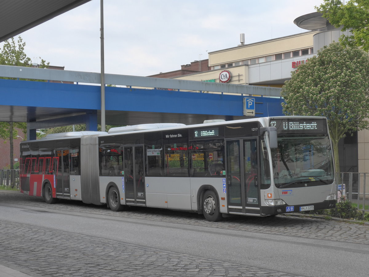 (204'849) - VHH Hamburg - Nr. 1217/HH-X 3395 - Mercedes am 11. Mai 2019 in Hamburg, U-Bahnhof Billstedt