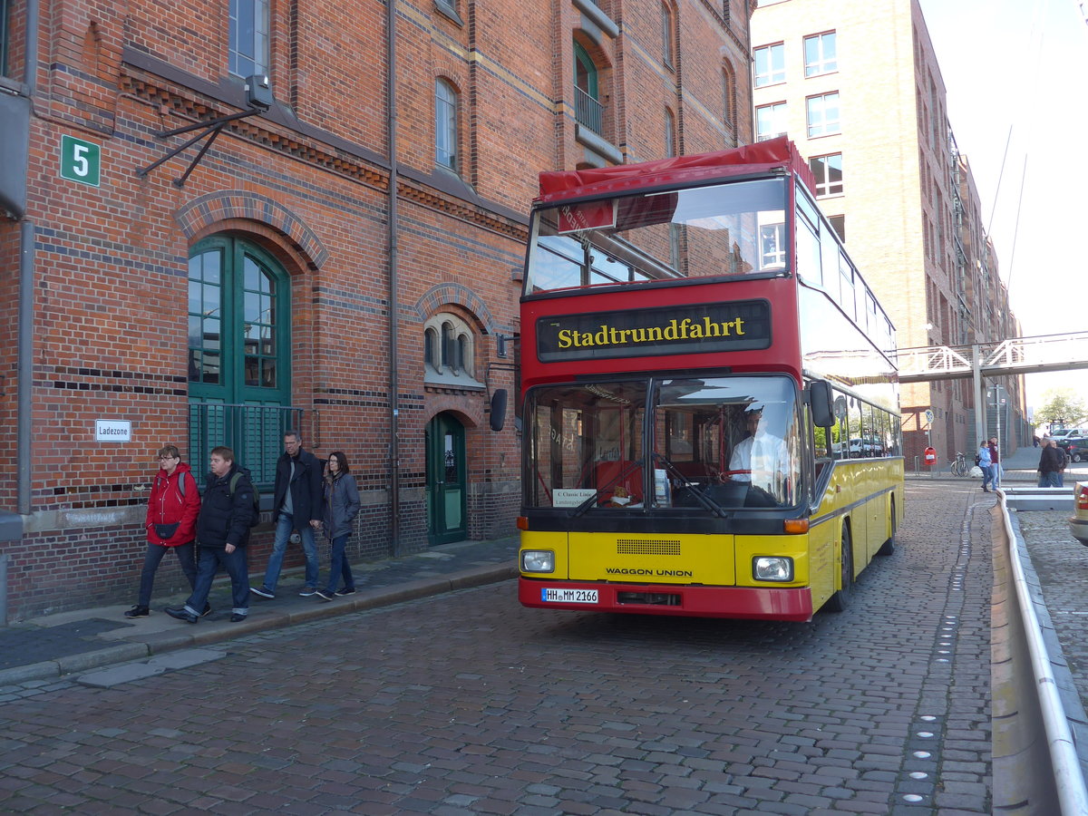 (204'894) - City Vision, Hamburg - HH-MM 2166 - MAN/Waggon Union (ex BVG Berlin Nr. 3773) am 11. Mai 2019 in Hamburg, Speicherstadt