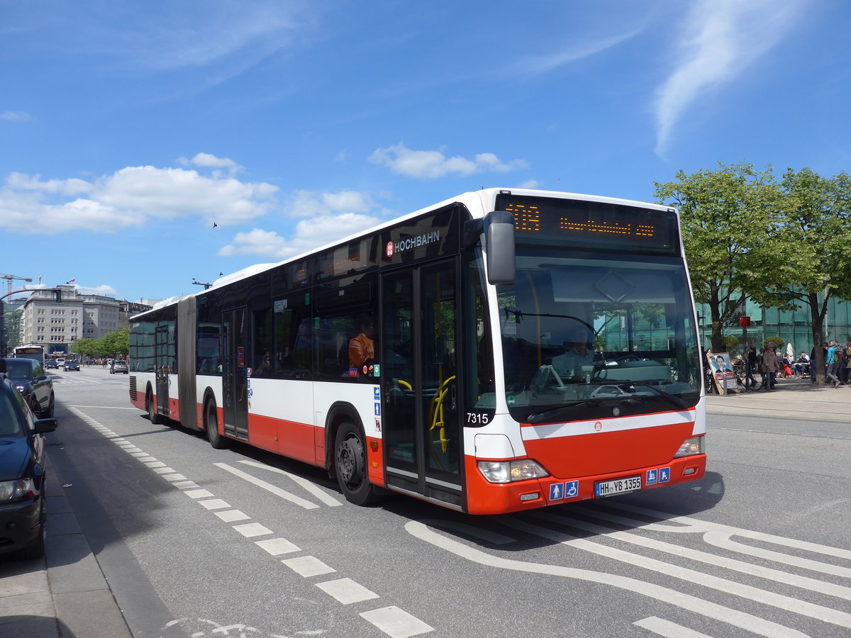 (204'935) - HHA Hamburg - Nr. 7315/HH-YB 1355 - Mercedes am 11. Mai 2019 in Hamburg, Jungfernstieg