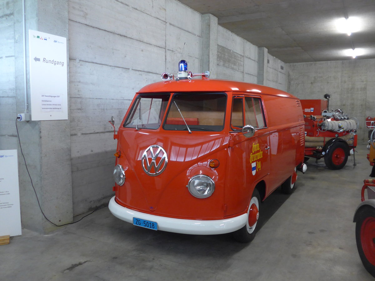 (205'216) - Freiw. Feuerwehr, Zug - ZG 5018 - VW-Bus am 18. Mai 2019 in Neuheim, ZDT