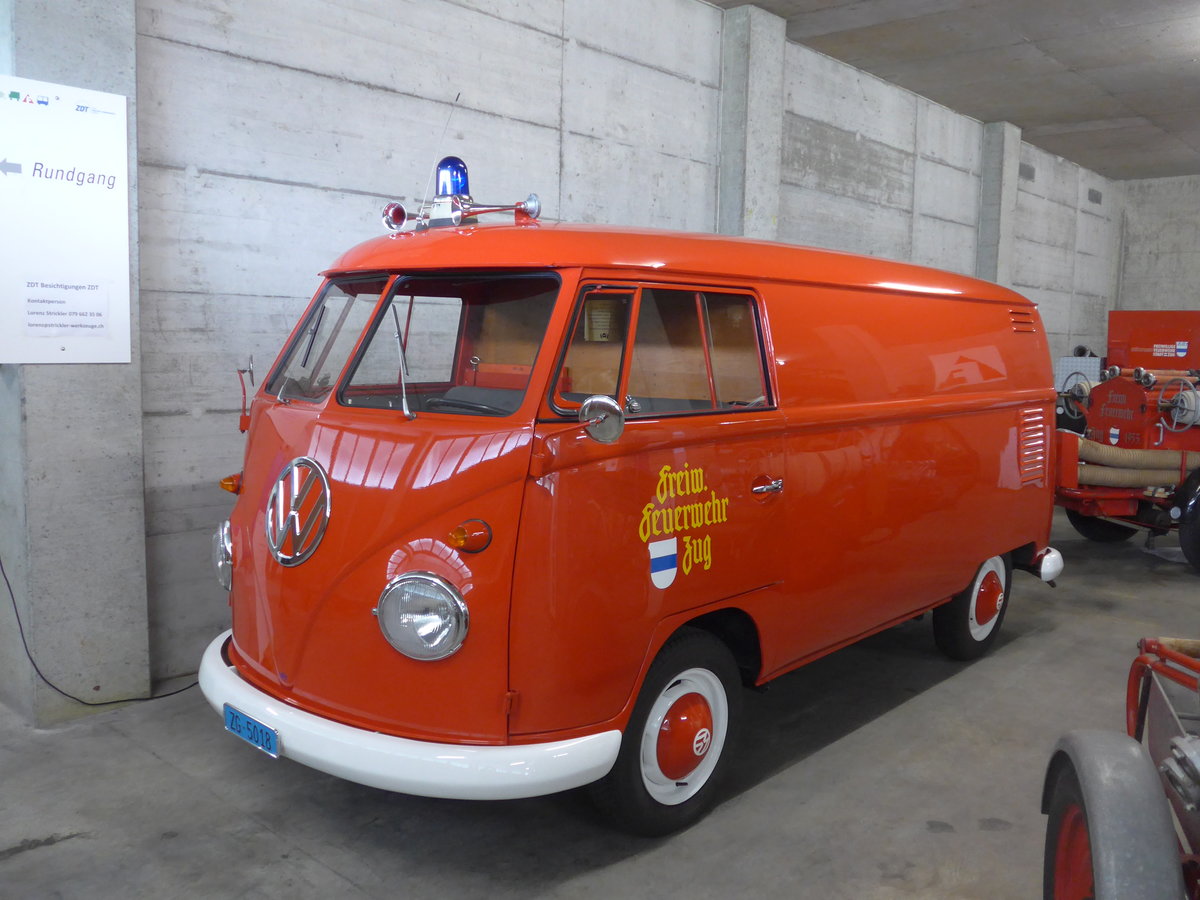 (205'218) - Freiw. Feuerwehr, Zug - ZG 5018 - VW-Bus am 18. Mai 2019 in Neuheim, ZDT