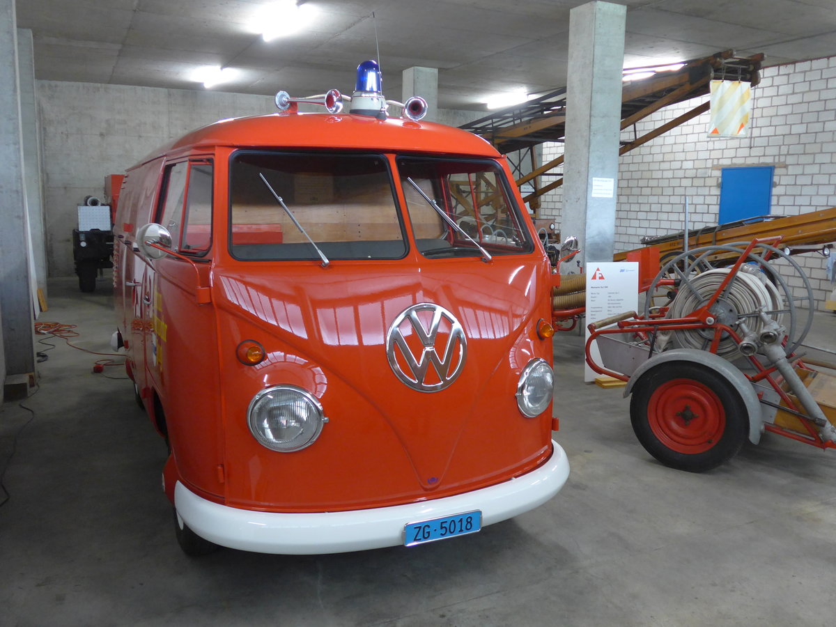 (205'220) - Freiw. Feuerwehr, Zug - ZG 5018 - VW-Bus am 18. Mai 2019 in Neuheim, ZDT