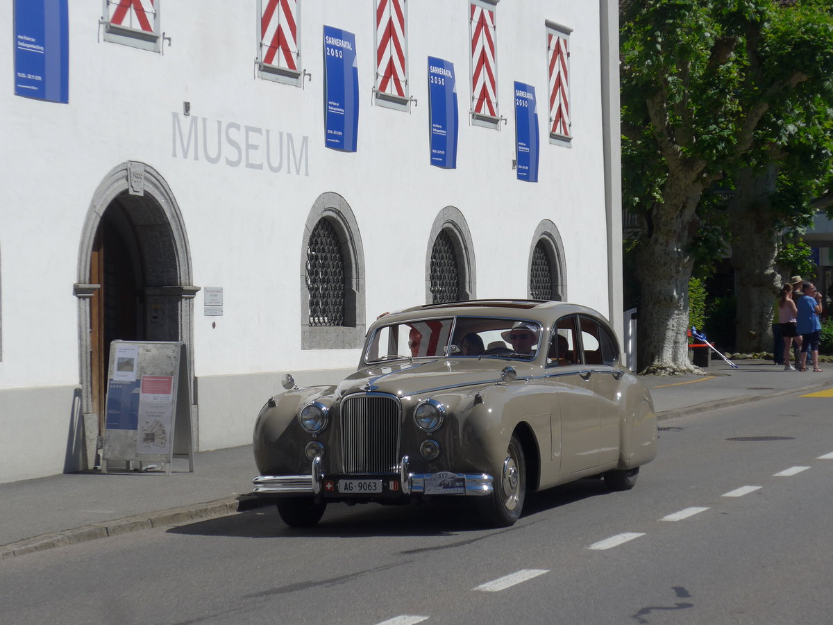 (206'023) - Jaguar - AG 9063 - am 8. Juni 2019 in Sarnen, OiO