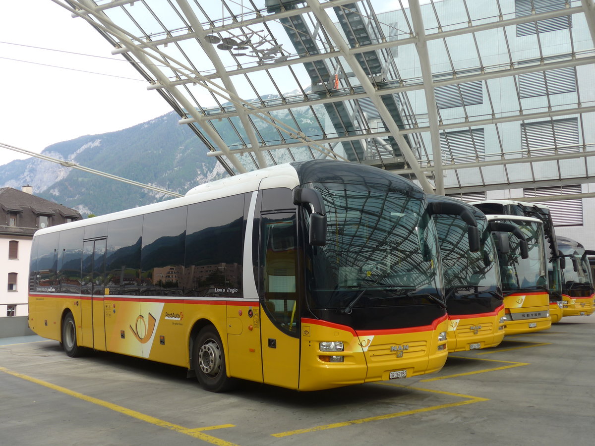 (206'188) - PostAuto Graubnden - GR 162'982 - MAN am 9. Juni 2019 in Chur, Postautostation