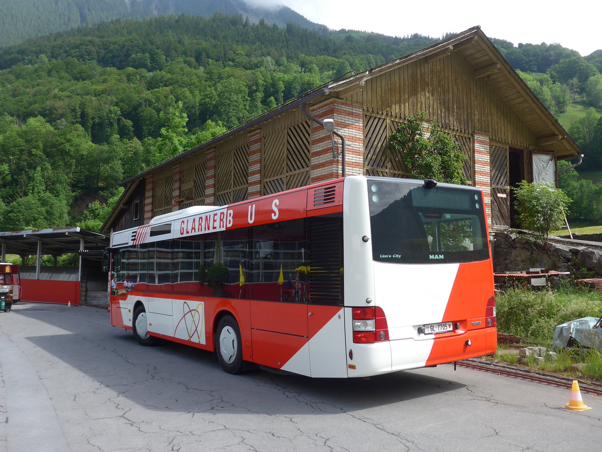 (206'309) - AS Engi - Nr. 5/GL 7705 - MAN am 15. Juni 2019 in Engi, Garage